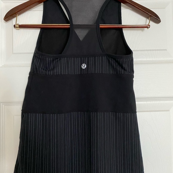 EUC Lululemon V-neck tank top 4 - Picture 2 of 4